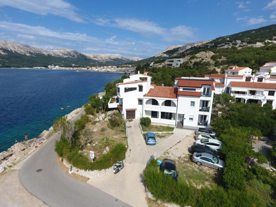 Dolores D&d, Apartament *
