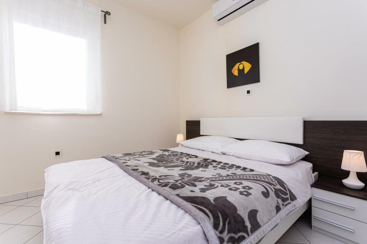 Apartament Dolores D&d,